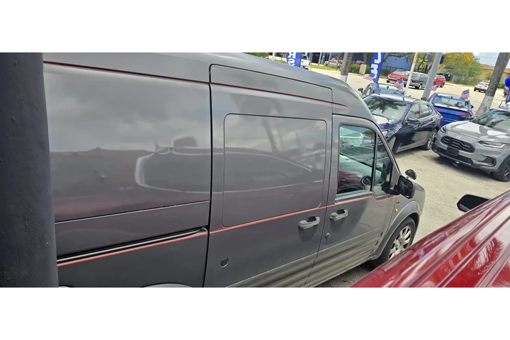 $3200 : Transit Conet Xlt image 1