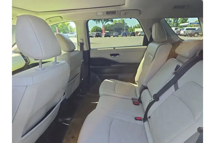 $28995 : Nissan Pathfinder 2022 Plati image 8