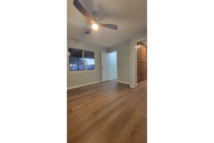 $1 : Casa Recién Remodelada image 7