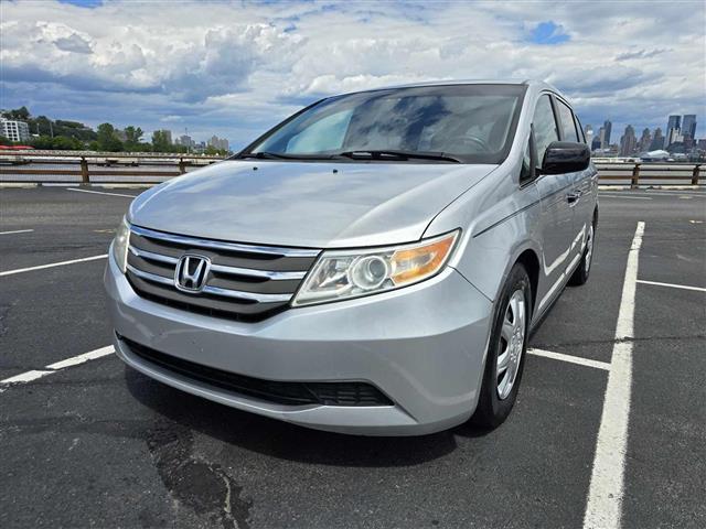 $6800 : 2012 HONDA ODYSSEY image 6