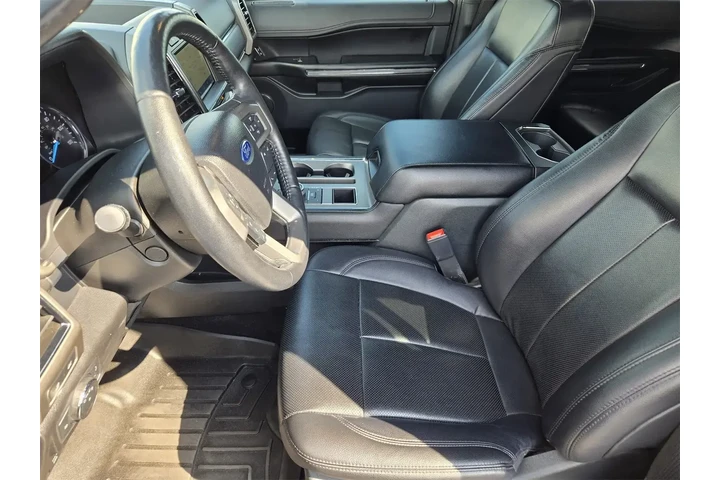 $31499 : Ford Expedition 2021 4x2 XLT image 9