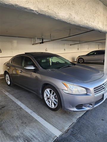 $4650 : Nissan Maxima for sale!! image 7