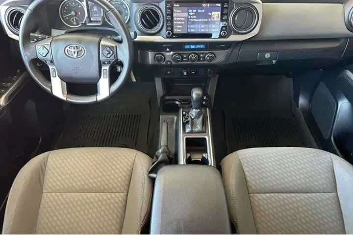 $35000 : Toyota Tacoma 2021 4x4 TRD O image 6