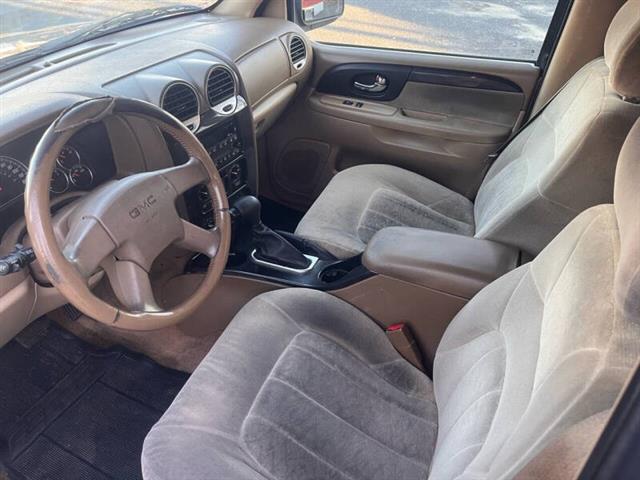 $3995 : 2002 GMC Envoy SLE image 10