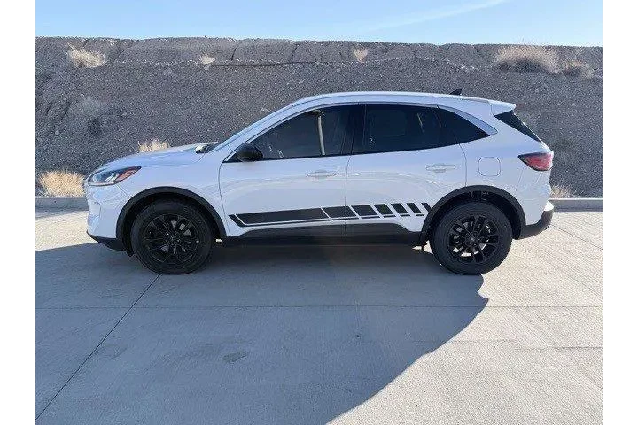 $18253 : Ford Escape 2022 AWD SE 4dr image 5