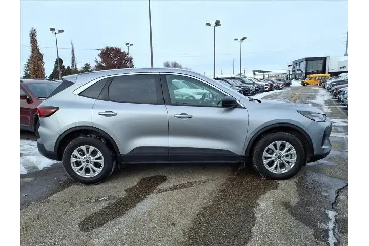 $25380 : Ford Escape 2023 AWD Active image 5