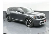 $29891 : Kia Telluride 2024 AWD S 4dr thumbnail