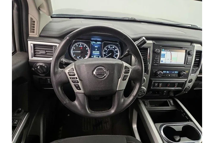 $23998 : Nissan Titan 2018 4x4 SV 4dr image 10