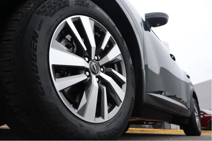 $38883 : Nissan Pathfinder 2025 AWD S image 9