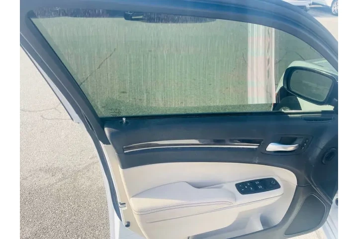 $15999 : 2019 300 Limited image 9