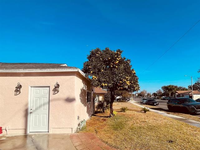 $1190 : SINGLE FAMILY RESIDENCE Downey image 3