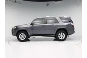 $31998 : Toyota 4Runner 2018 4x4 SR5 thumbnail