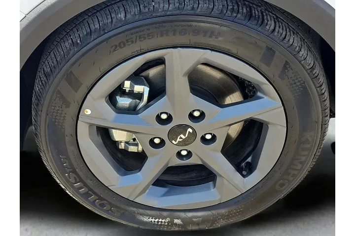 $25595 : Kia K4 2025 LXS 4dr Sedan image 9