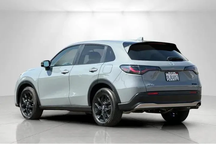 $28995 : Honda HR-V 2024 AWD Sport 4d image 5