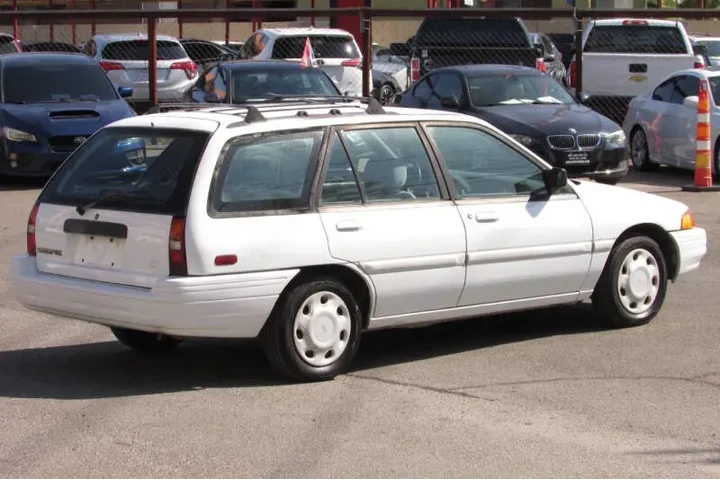 $2995 : 1995 Escort LX image 8