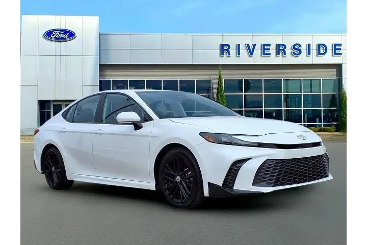 $27495 : Toyota Camry 2025 SE 4dr Sed image 1