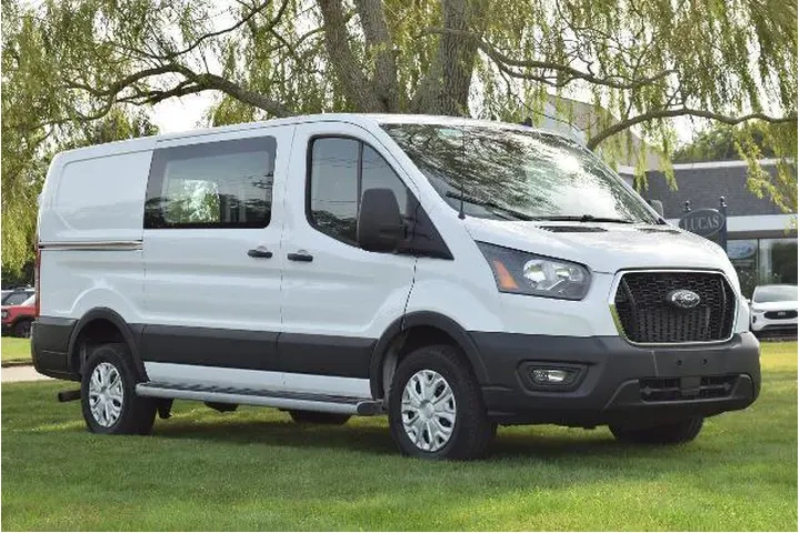 $33500 : Ford Transit 2024 250 3dr SW image 1