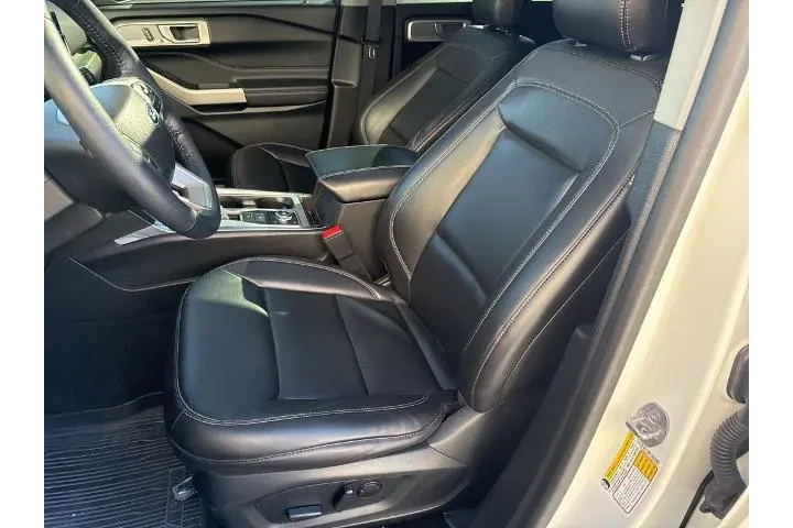 $34500 : Ford Explorer 2023 AWD XLT 4 image 4