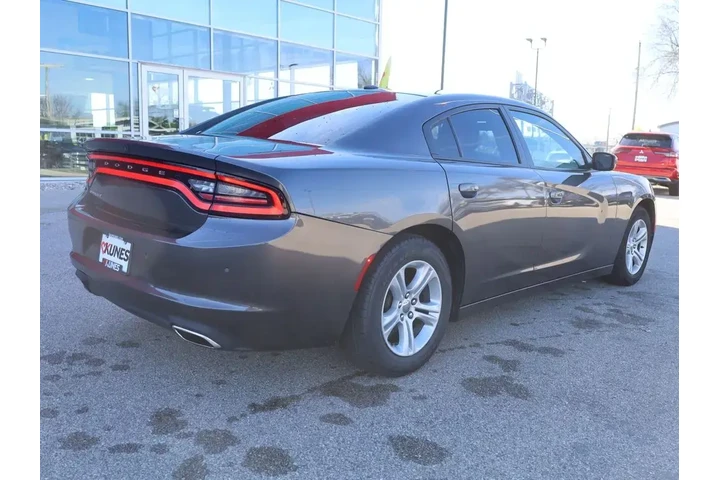 $16477 : Dodge Charger 2020 SXT 4dr S image 10