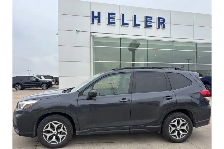 $19962 : Subaru Forester 2019 AWD Pre image 2