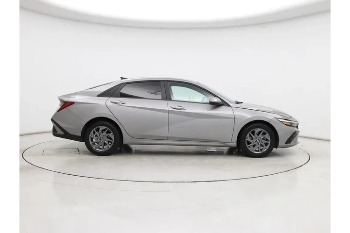 $20998 : Hyundai ELANTRA 2024 SEL 4dr image 7
