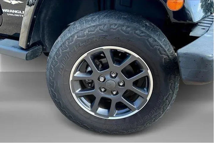 $14995 : Jeep Wrangler Unlimited 2014 image 9