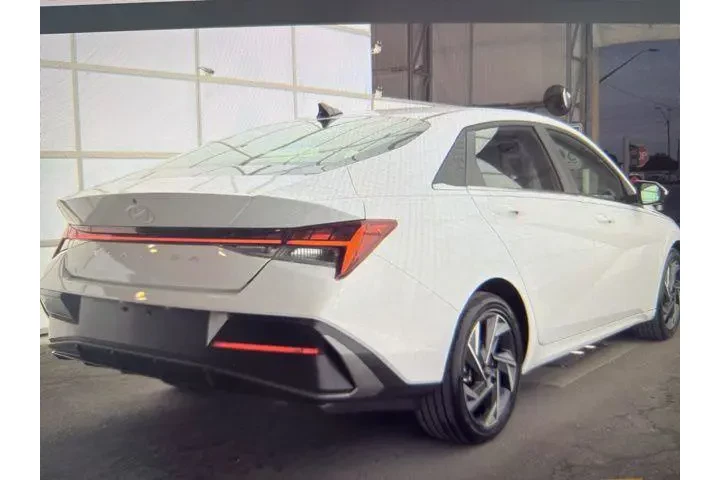 $22779 : Hyundai ELANTRA 2025 SEL Con image 6