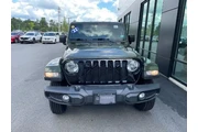 $27700 : Jeep Gladiator 2022 4x4 Spor thumbnail