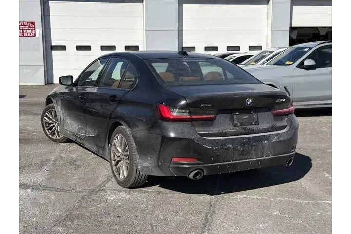 $34943 : BMW 3 Series 2023 AWD 330i x image 4