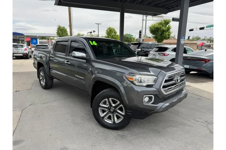 2016 Tacoma image 3