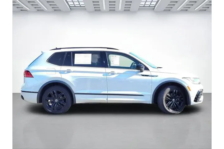$19229 : Volkswagen Tiguan 2022 SE R- image 3