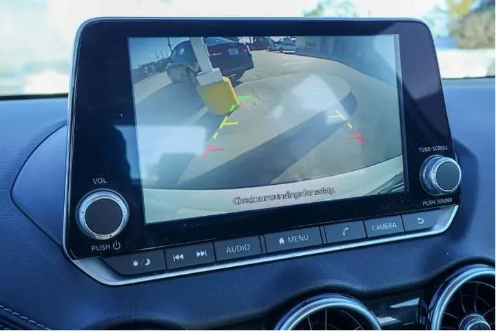 $17388 : Nissan Sentra 2023 SV 4dr Se image 4