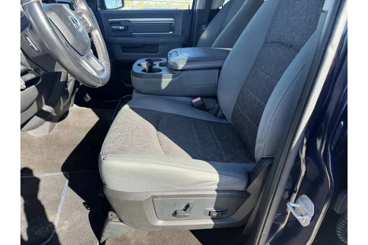 $13797 : 2018 RAM 1500 Big Horn image 10