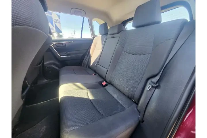 $17998 : Toyota RAV4 2019 LE 4dr SUV image 8