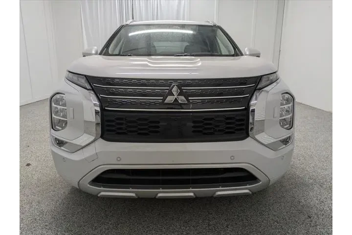 $31897 : Mitsubishi Outlander 2024 AW image 10