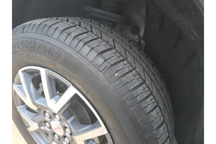 $25990 : GMC Acadia 2023 SLT 4dr SUV image 6