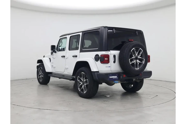 $28998 : Jeep Wrangler 2023 4x4 Sahar image 2