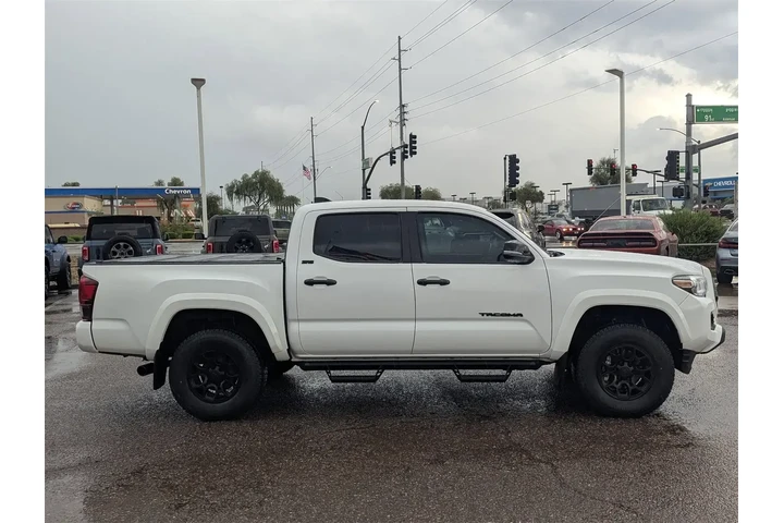 Toyota Tacoma 2022 4x4 TRD P image 7