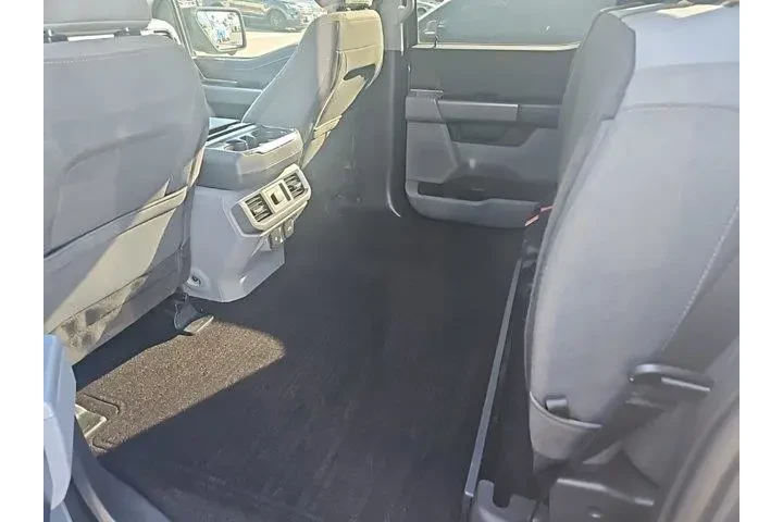 $36910 : Ford F-150 2022 4x4 XLT 4dr image 3