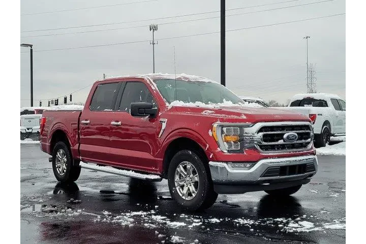 $33195 : Ford F-150 2021 4x4 XLT 4dr image 1