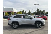 $31680 : Toyota RAV4 2023 XLE Premium thumbnail