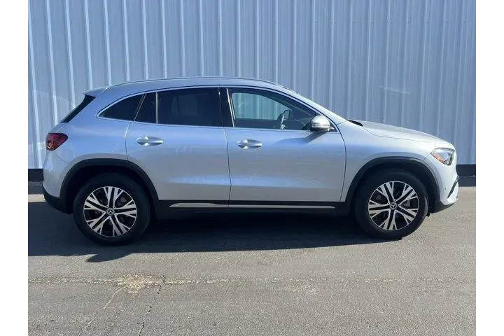 $37994 : Mercedes-Benz GLA 2025 GLA 2 image 7