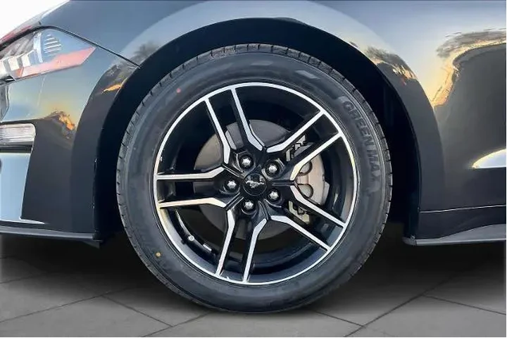$28991 : Ford Mustang 2023 EcoBoost 2 image 9