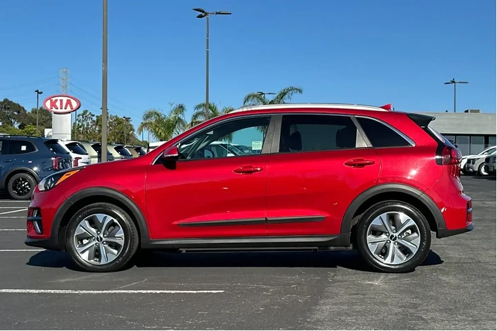 $24991 : Kia Niro EV 2022 S 4dr Cross image 7
