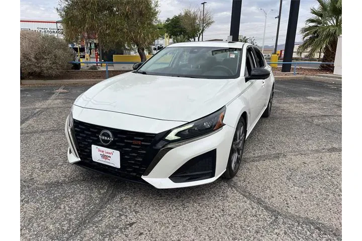 $26462 : Nissan Altima 2024 2.0 SR 4d image 3