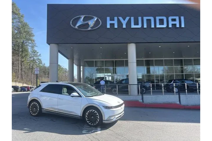 $28547 : Hyundai IONIQ 5 2023 AWD Lim image 1
