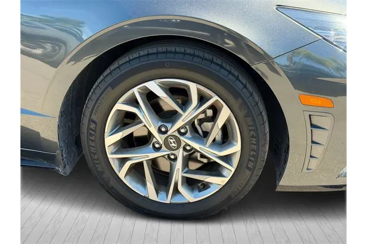 $18785 : Hyundai SONATA 2023 SEL 4dr image 6