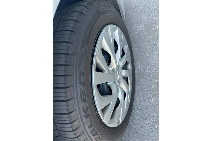 $13608 : Toyota Corolla 2019 LE 4dr S image 3