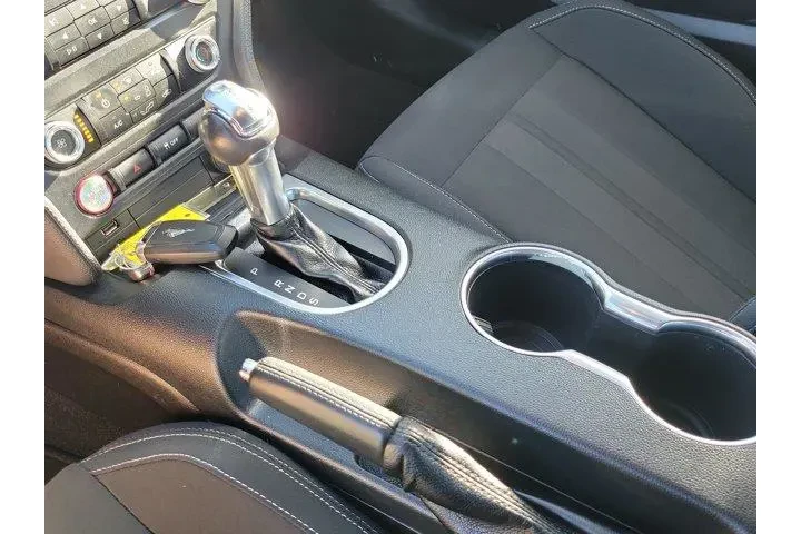 $21000 : Ford Mustang 2019 EcoBoost 2 image 8