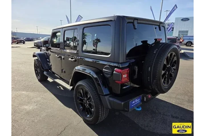 $31995 : Jeep Wrangler 2023 4x4 Sahar image 5